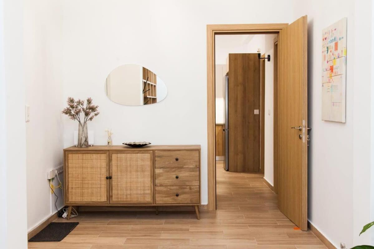 אתונה Beautiful New Apartment In Petralona מראה חיצוני תמונה