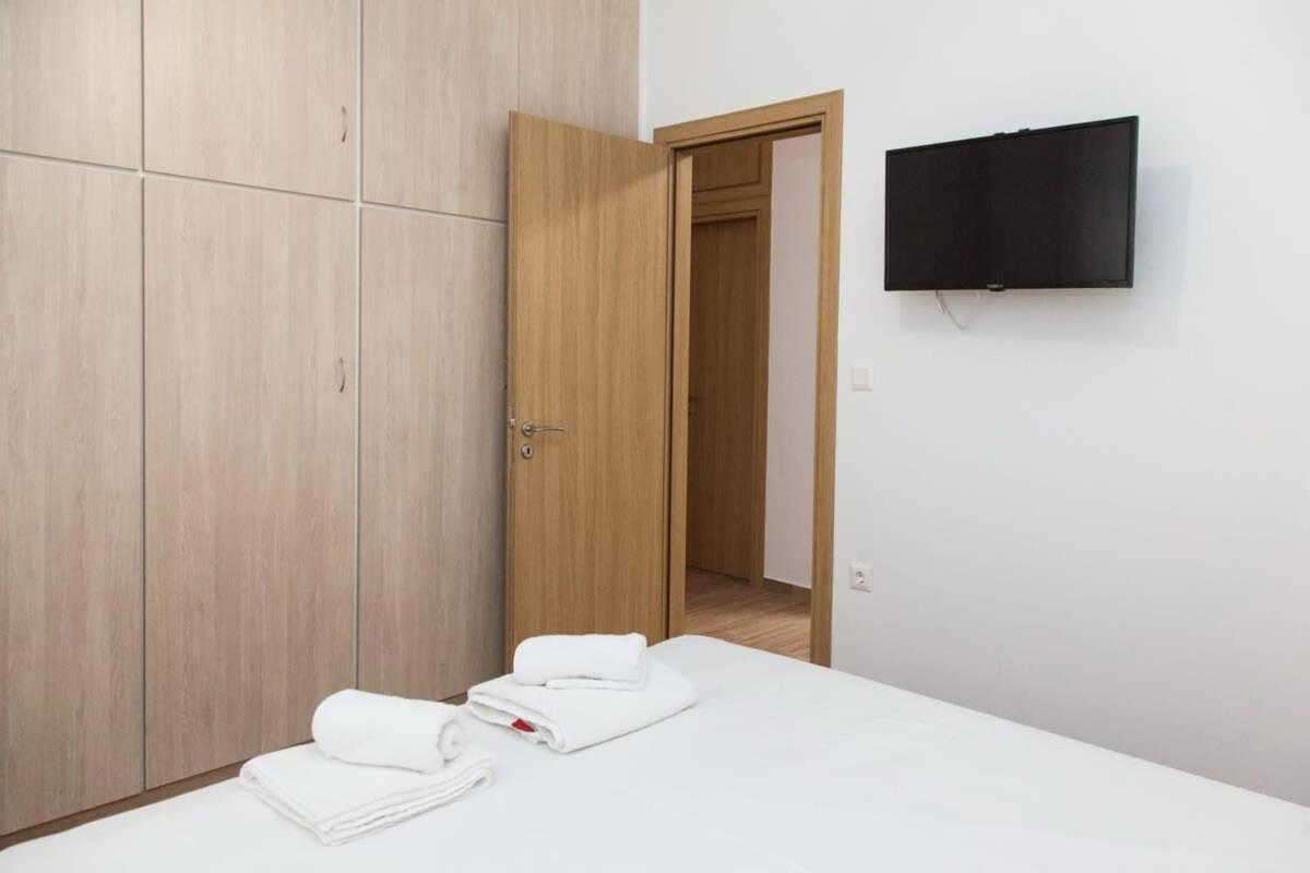 אתונה Beautiful New Apartment In Petralona מראה חיצוני תמונה