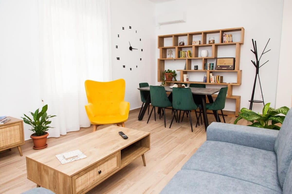 אתונה Beautiful New Apartment In Petralona מראה חיצוני תמונה